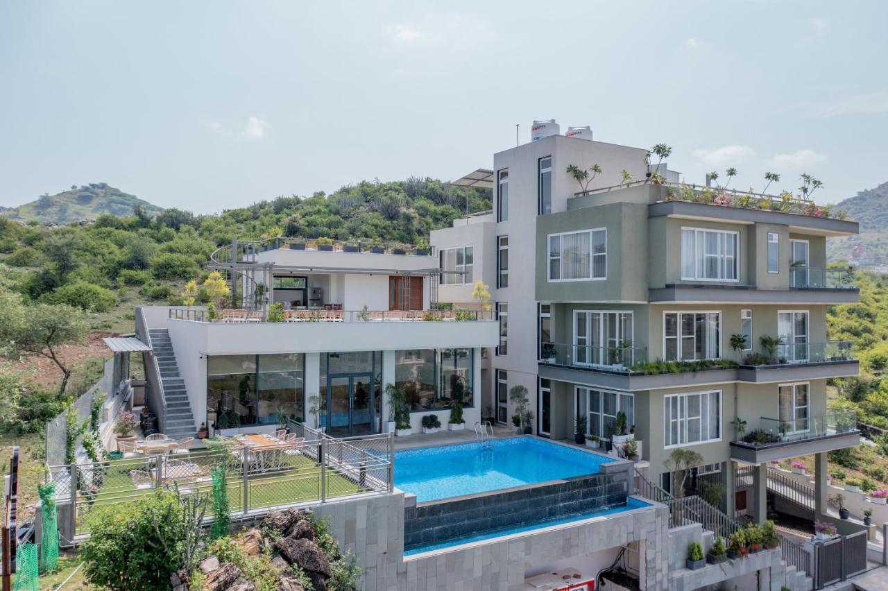 Suramya-A Luxury Boutique Hotel อุเดเปอร์ ภายนอก รูปภาพ