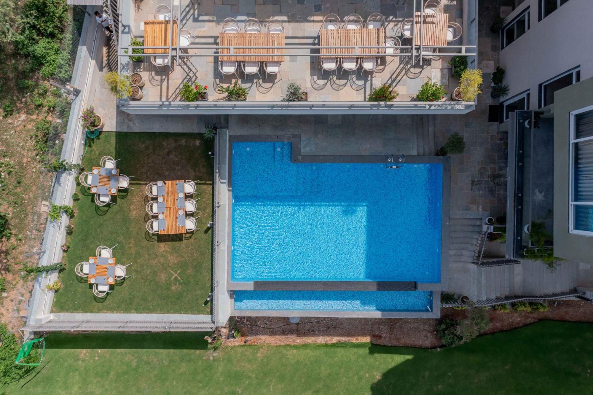 Suramya-A Luxury Boutique Hotel อุเดเปอร์ ภายนอก รูปภาพ